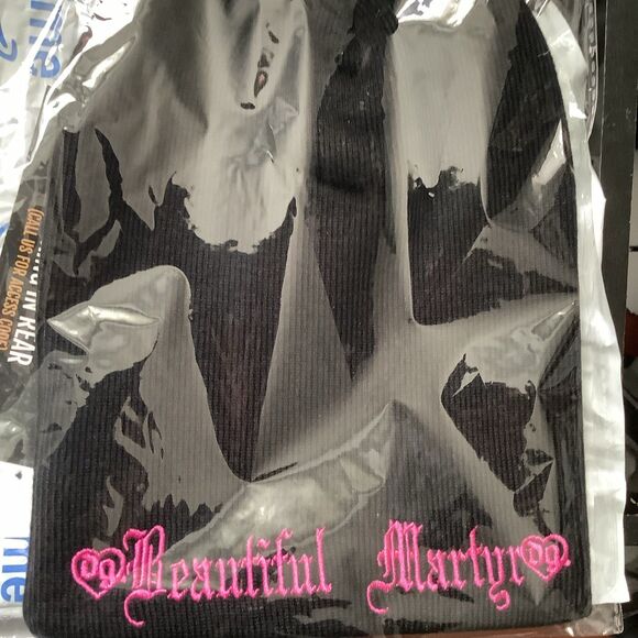 Rare beautiful Martyr bladee beanie 2025 tour Deadstock nwt - Picture 2 of 2